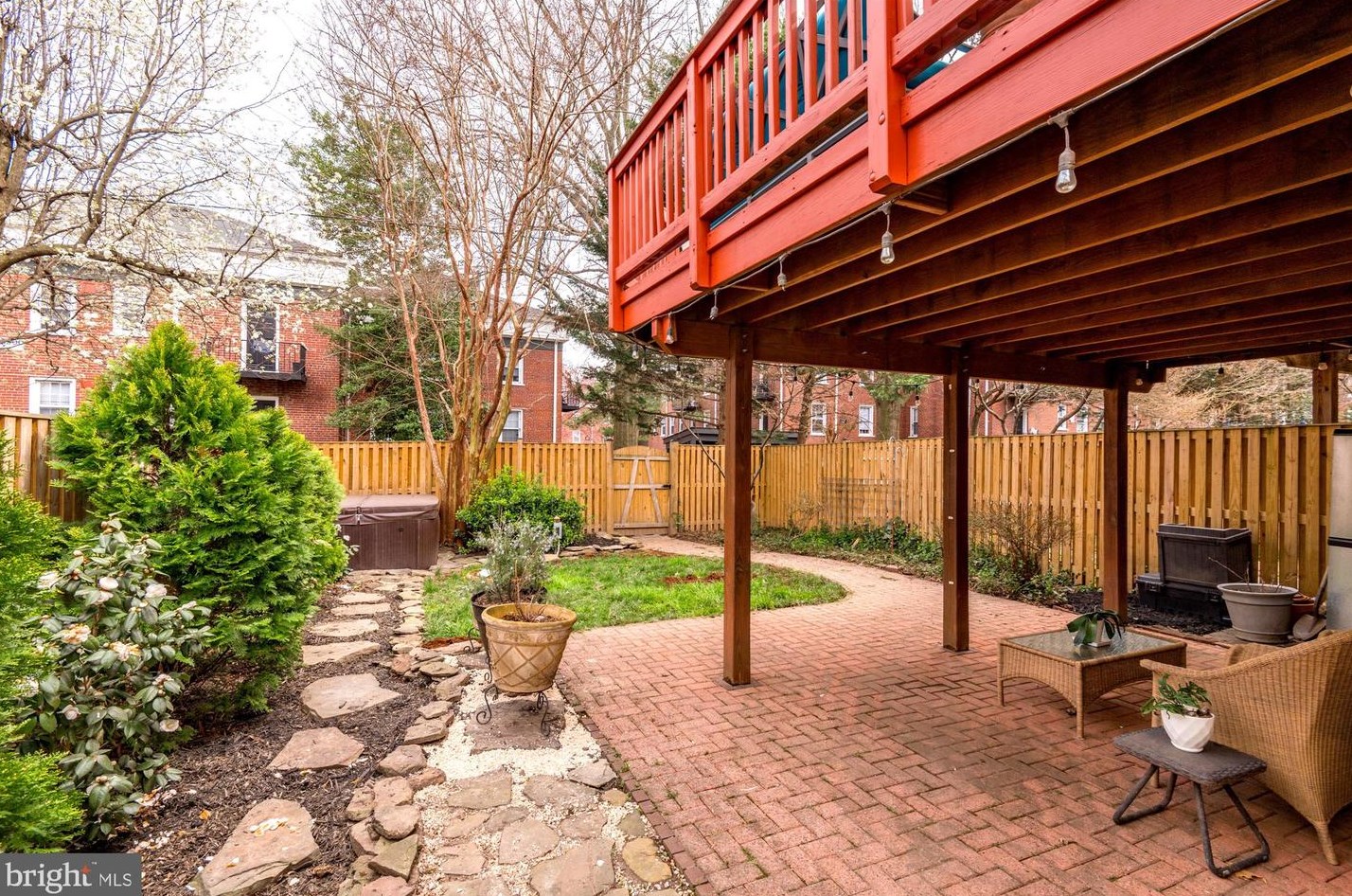 3909 Elbert Ave, Alexandria VA 22305-2064 exterior