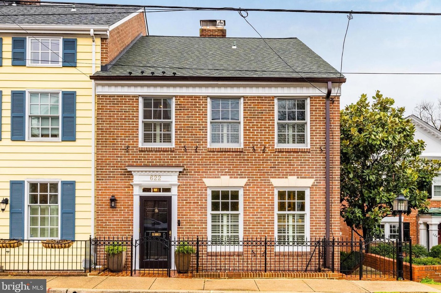 622 Lee St, Alexandria VA  22314-3820 exterior