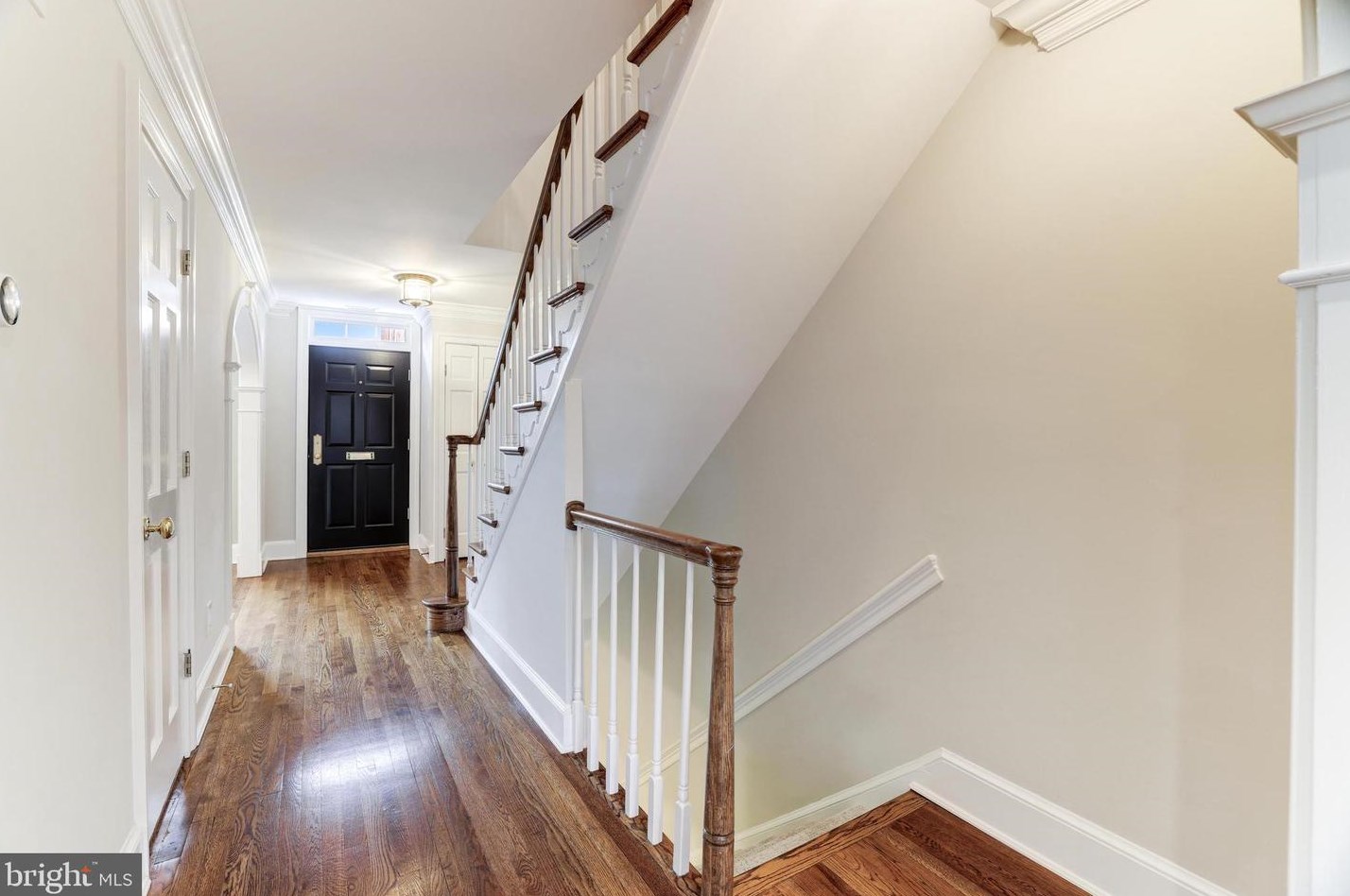 622 Lee St, Alexandria VA  22314-3820 exterior