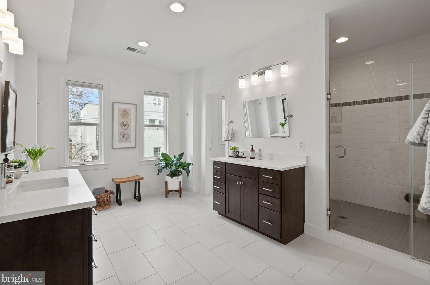 212 Patrick St, Alexandria VA 22314-2442 exterior