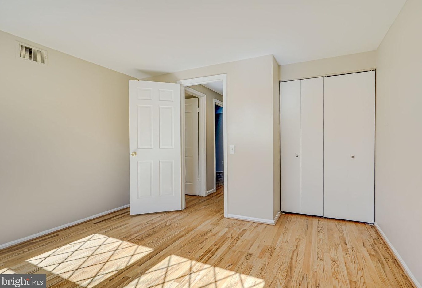 3959 Ft Worth Ave, Alexandria VA 22304-1711 exterior