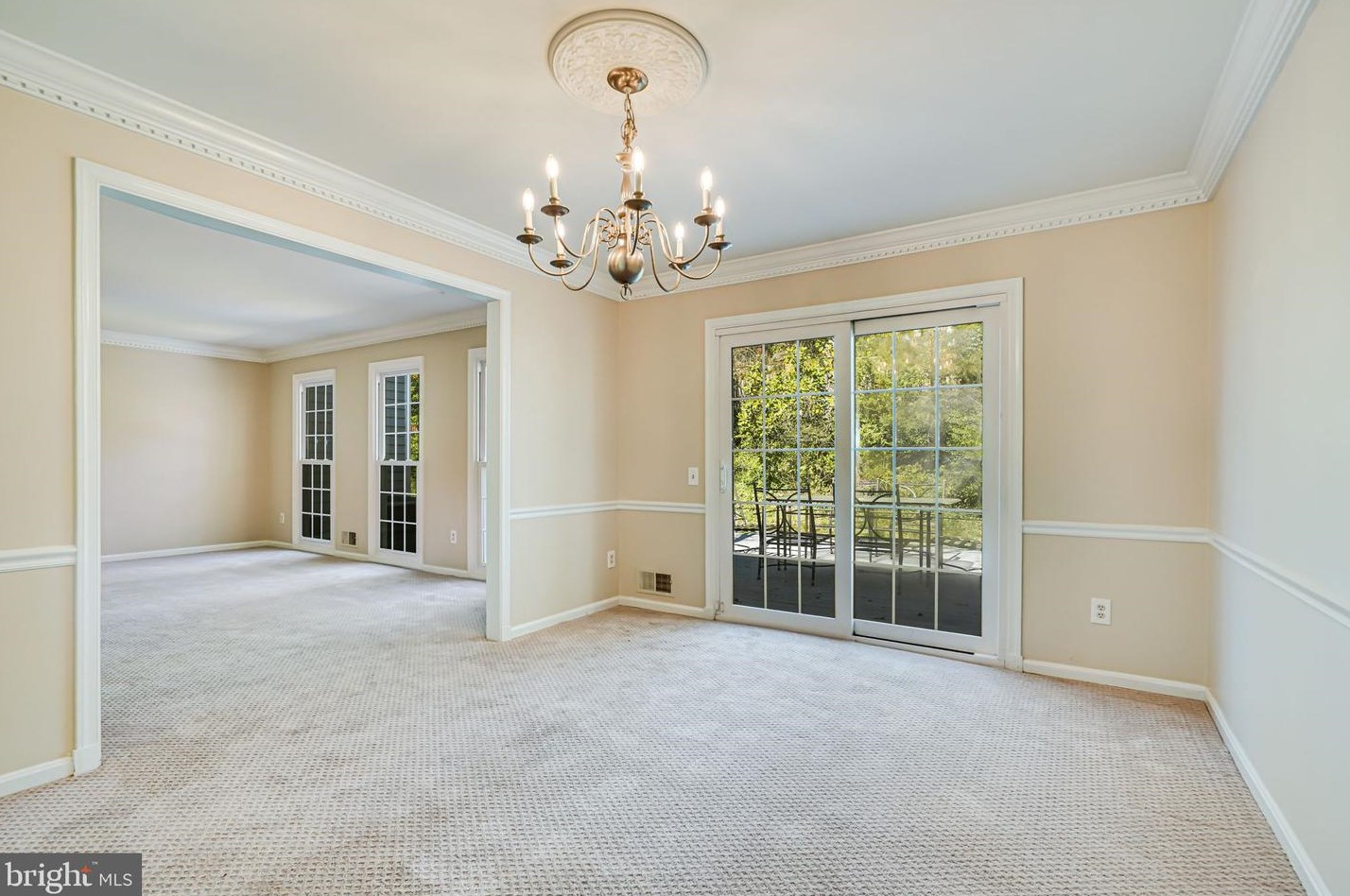 3959 Ft Worth Ave, Alexandria VA 22304-1711 exterior