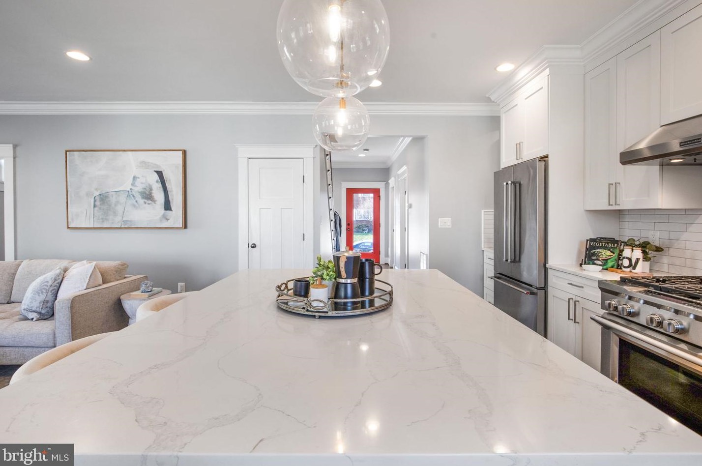 4 Alexandria Ave, Alexandria VA 22302-4204 exterior