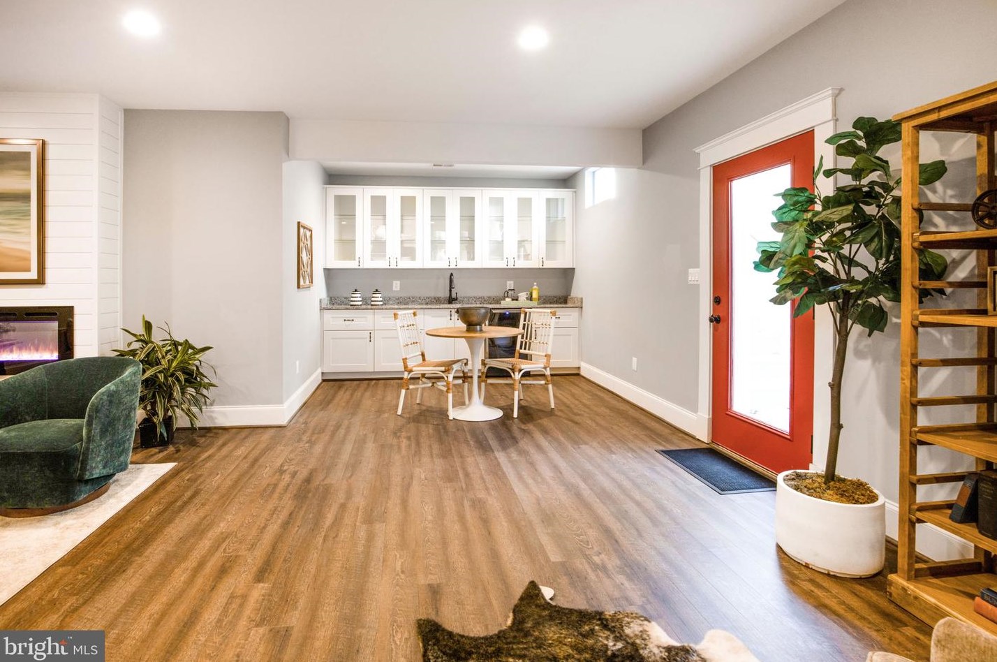 4 Alexandria Ave, Alexandria VA 22302-4204 exterior