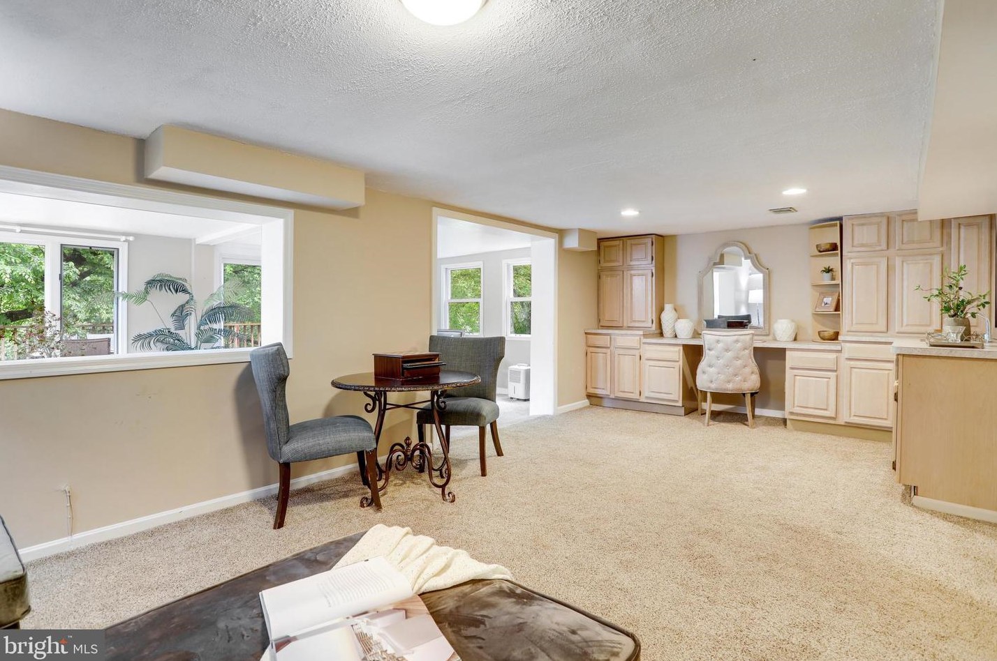 1321 Bayliss Dr, Alexandria VA 22302-3510 exterior