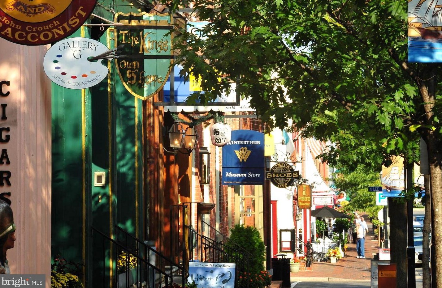 2315 Commonwealth Ave, Alexandria VA 22305-2829 exterior