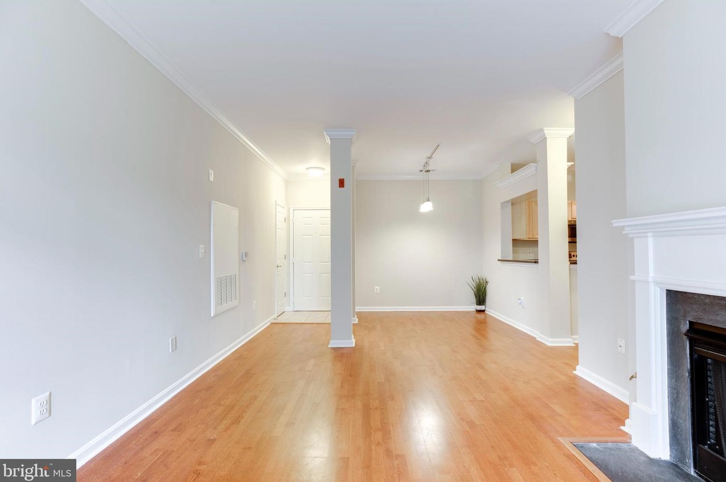 4551 Strutfield Ln, Alexandria VA 22311-4967 exterior