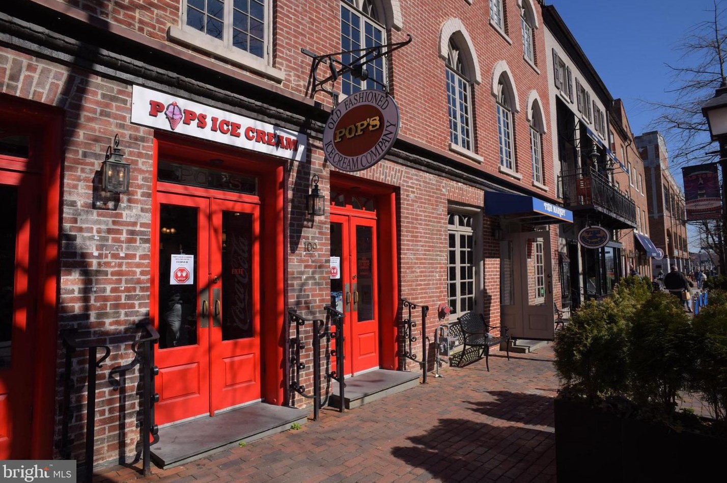 204 Green St, Alexandria VA  22314-4316 exterior