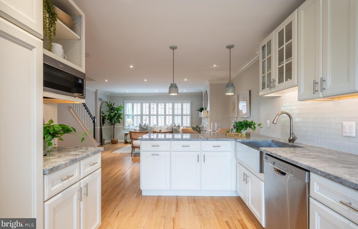 204 Green St, Alexandria VA  22314-4316 exterior