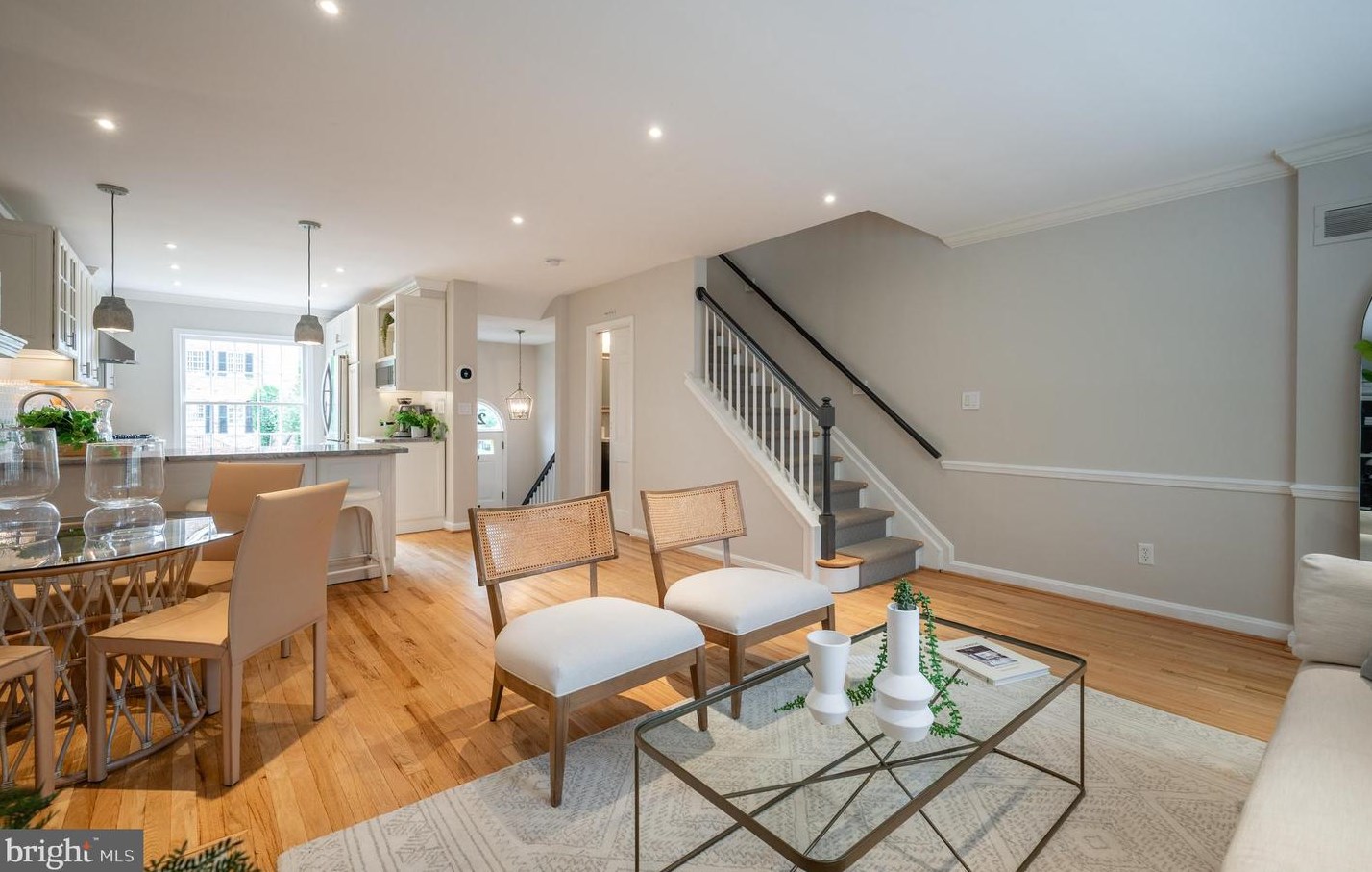 204 Green St, Alexandria VA  22314-4316 exterior