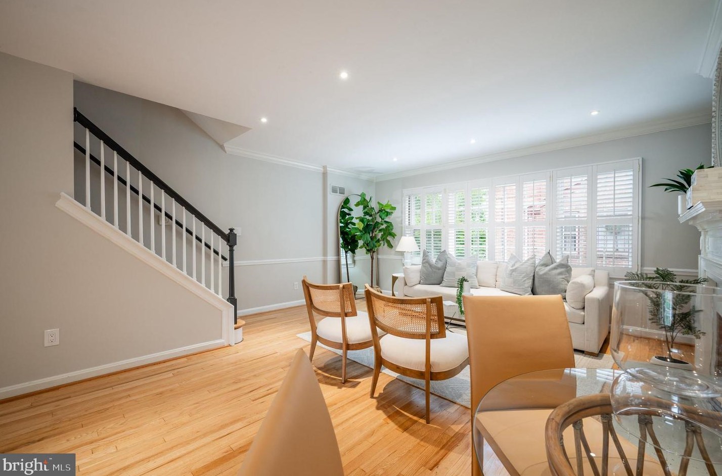 204 Green St, Alexandria VA  22314-4316 exterior