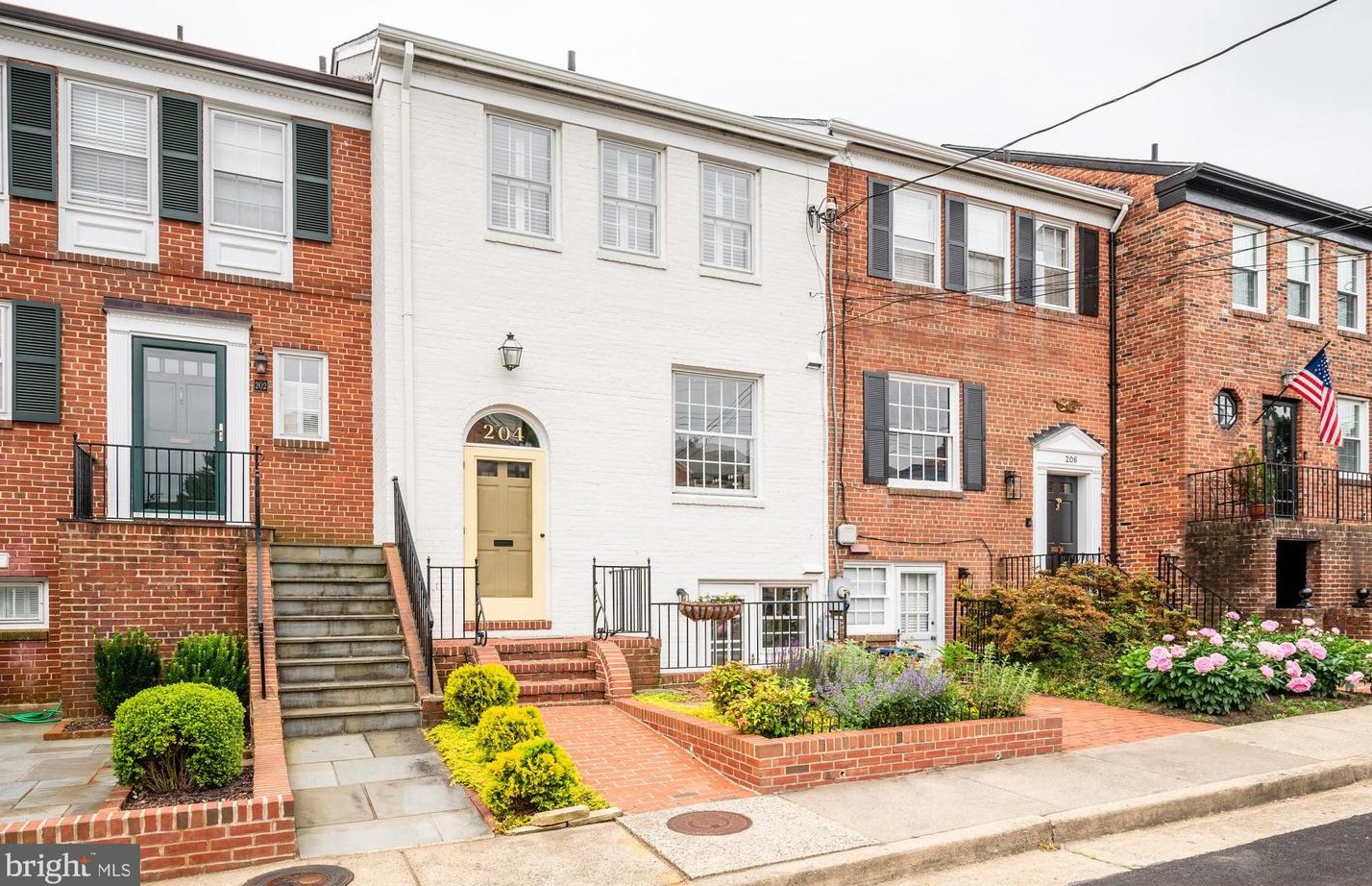 204 Green St, Alexandria VA  22314-4316 exterior