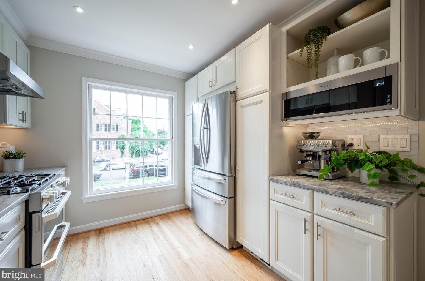 204 Green St, Alexandria VA  22314-4316 exterior