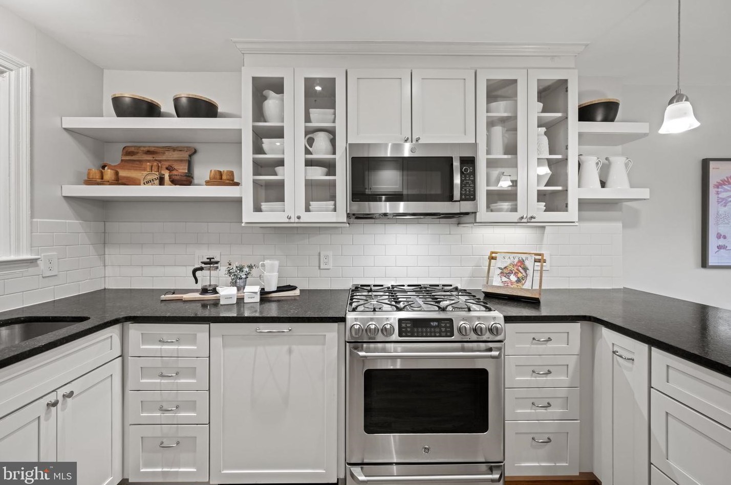 123 Moncure Dr, Alexandria VA 22314-4965 exterior