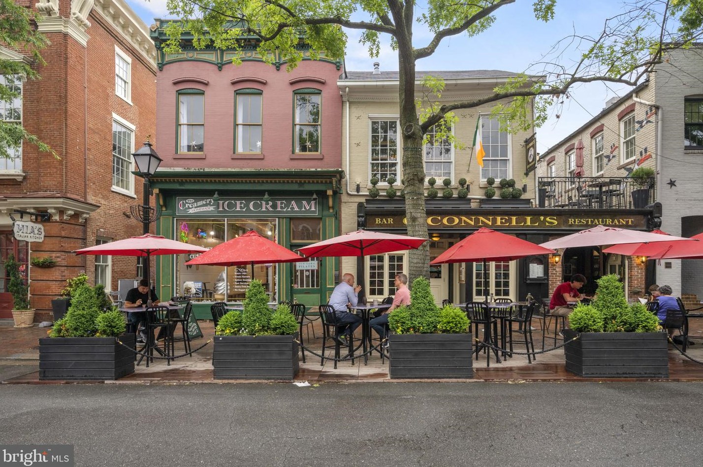 123 Moncure Dr, Alexandria VA 22314-4965 exterior