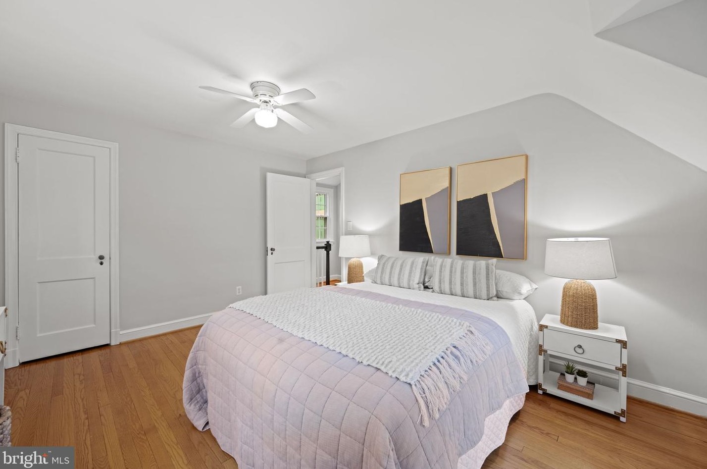 123 Moncure Dr, Alexandria VA 22314-4965 exterior