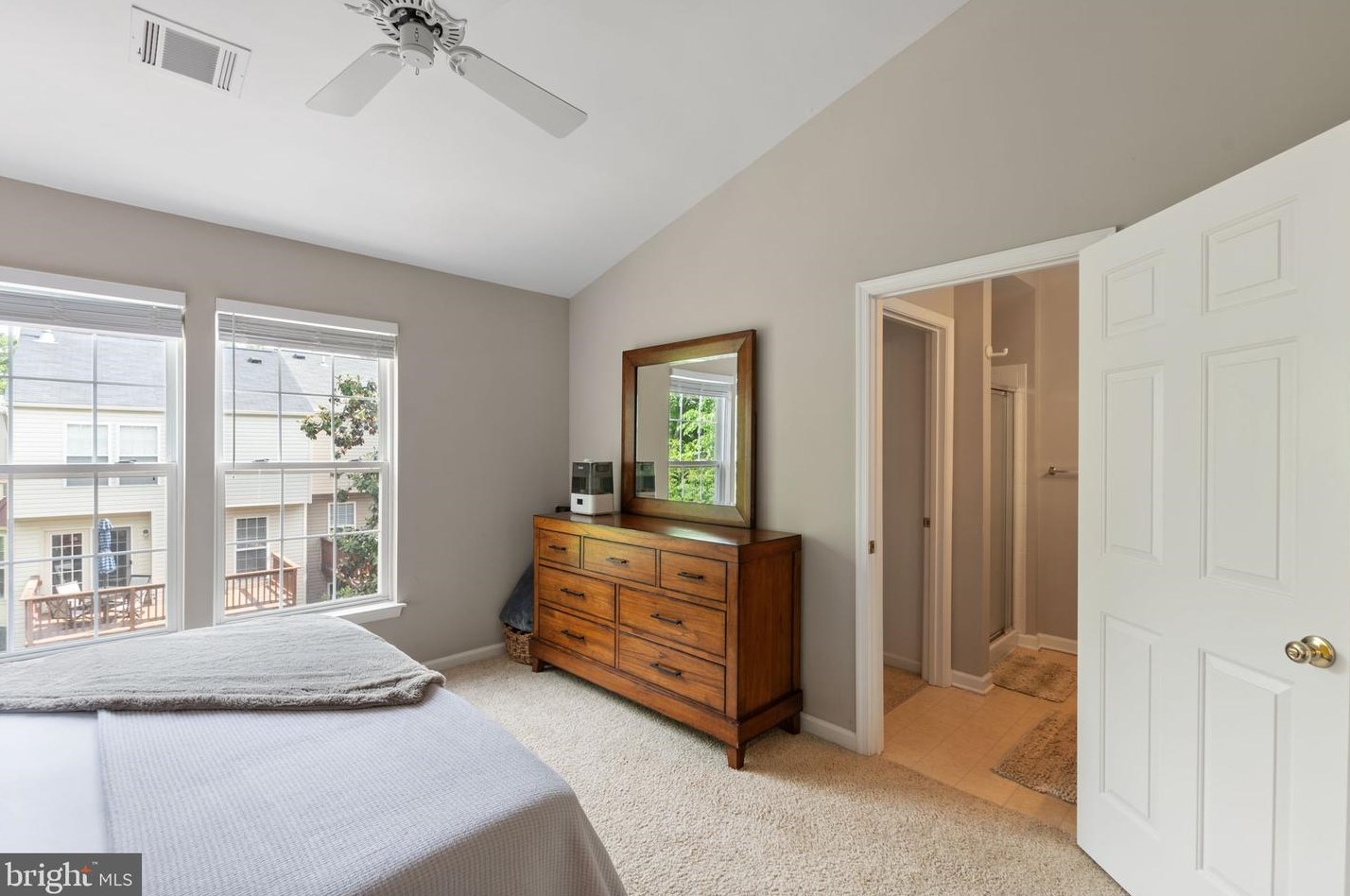 140 Ingle Pl, Alexandria VA 22304-7602 exterior