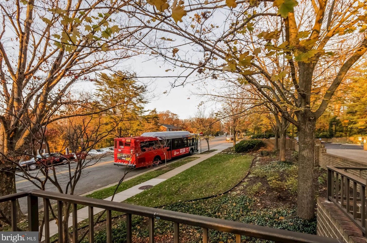 805 Howard St, Alexandria VA  22304-5466 exterior