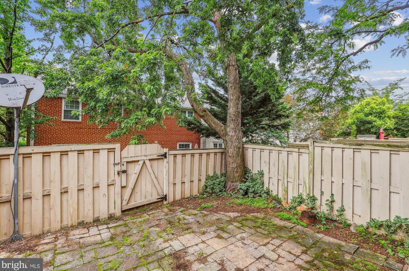 3751 Jason Ave, Alexandria VA 22302-1811 exterior