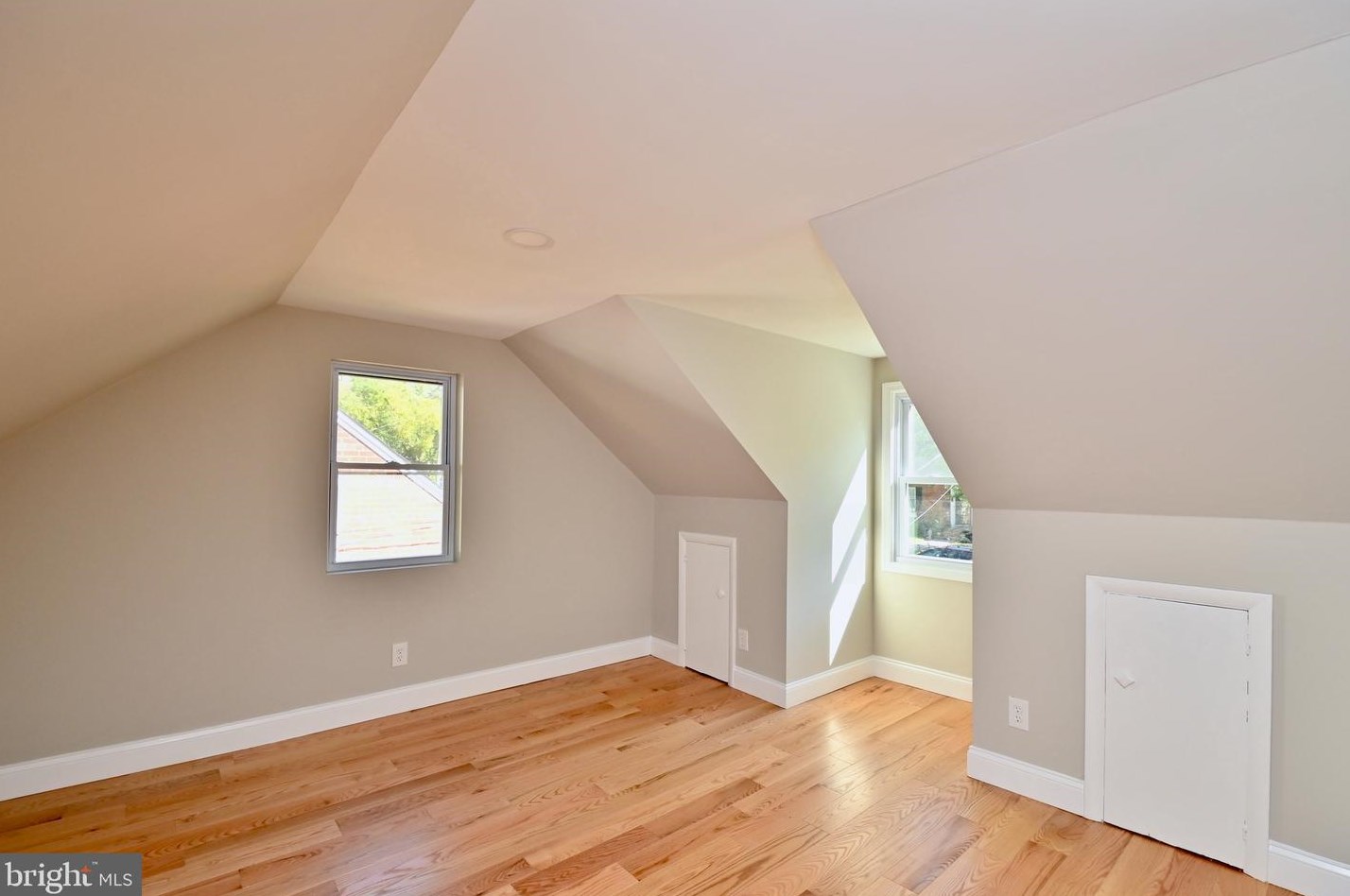 148 Moncure Dr, Alexandria VA 22314-4946 exterior