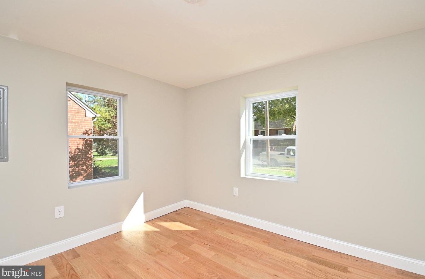 148 Moncure Dr, Alexandria VA 22314-4946 exterior