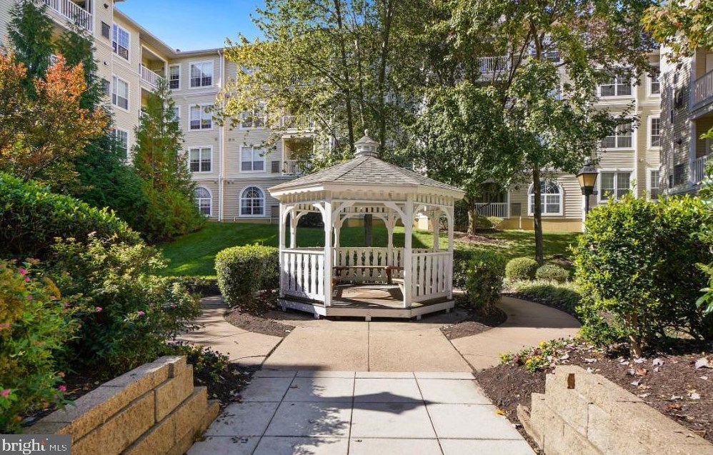 4560 Strutfield Ln, Alexandria VA  22311-4964 exterior