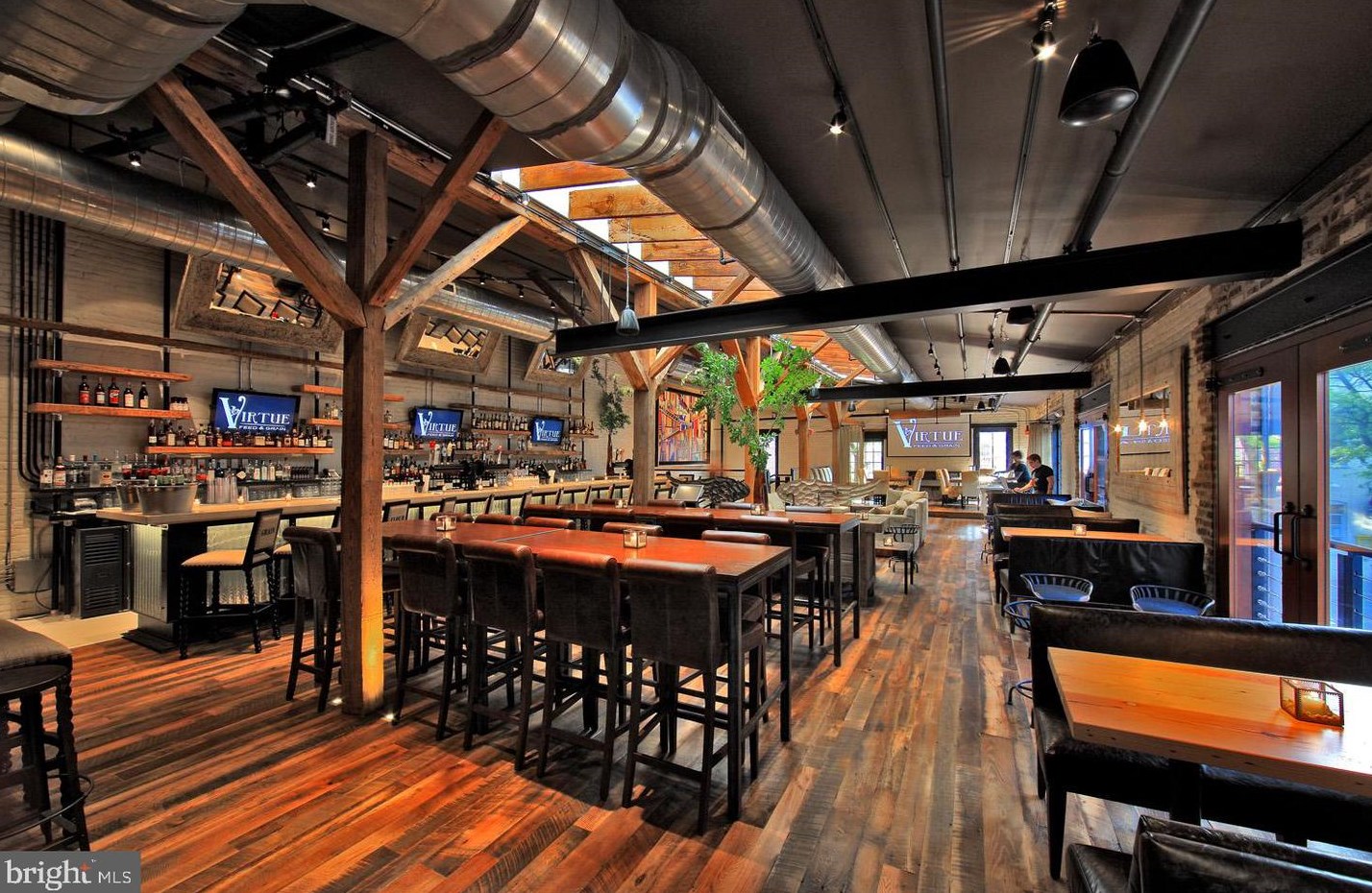 3819 White Post Ct, Alexandria VA 22304-6357 exterior