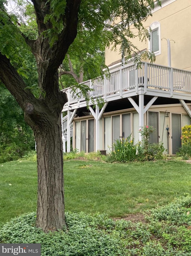 3819 White Post Ct, Alexandria VA 22304-6357 exterior