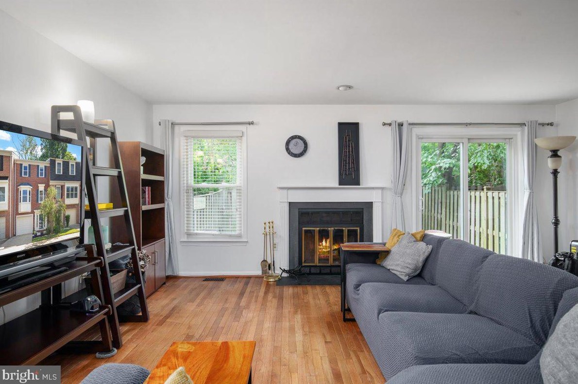 43 Carriage House, Alexandria VA 22304-6336 exterior