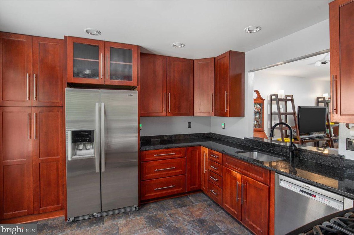 43 Carriage House, Alexandria VA 22304-6336 exterior