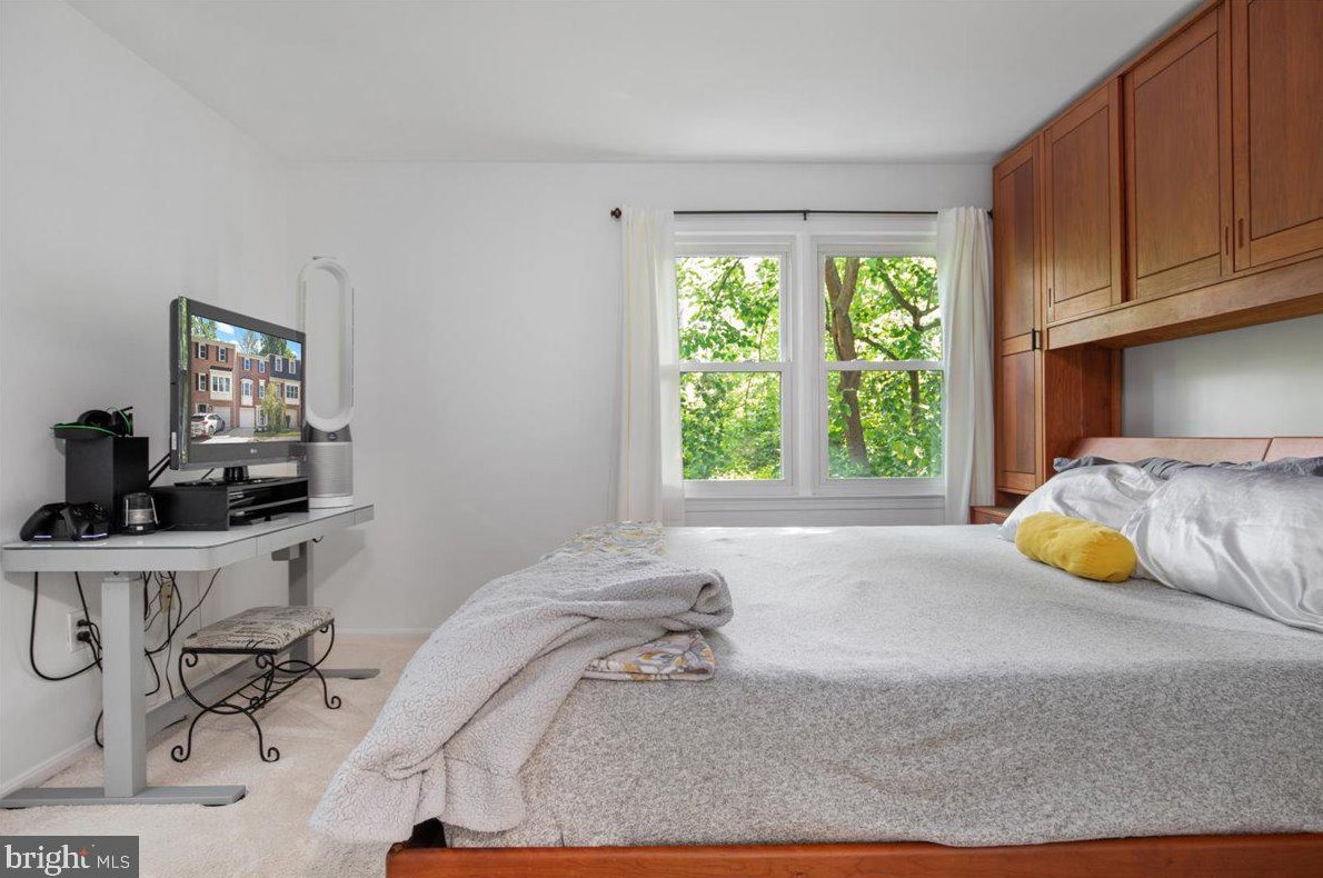 43 Carriage House, Alexandria VA 22304-6336 exterior