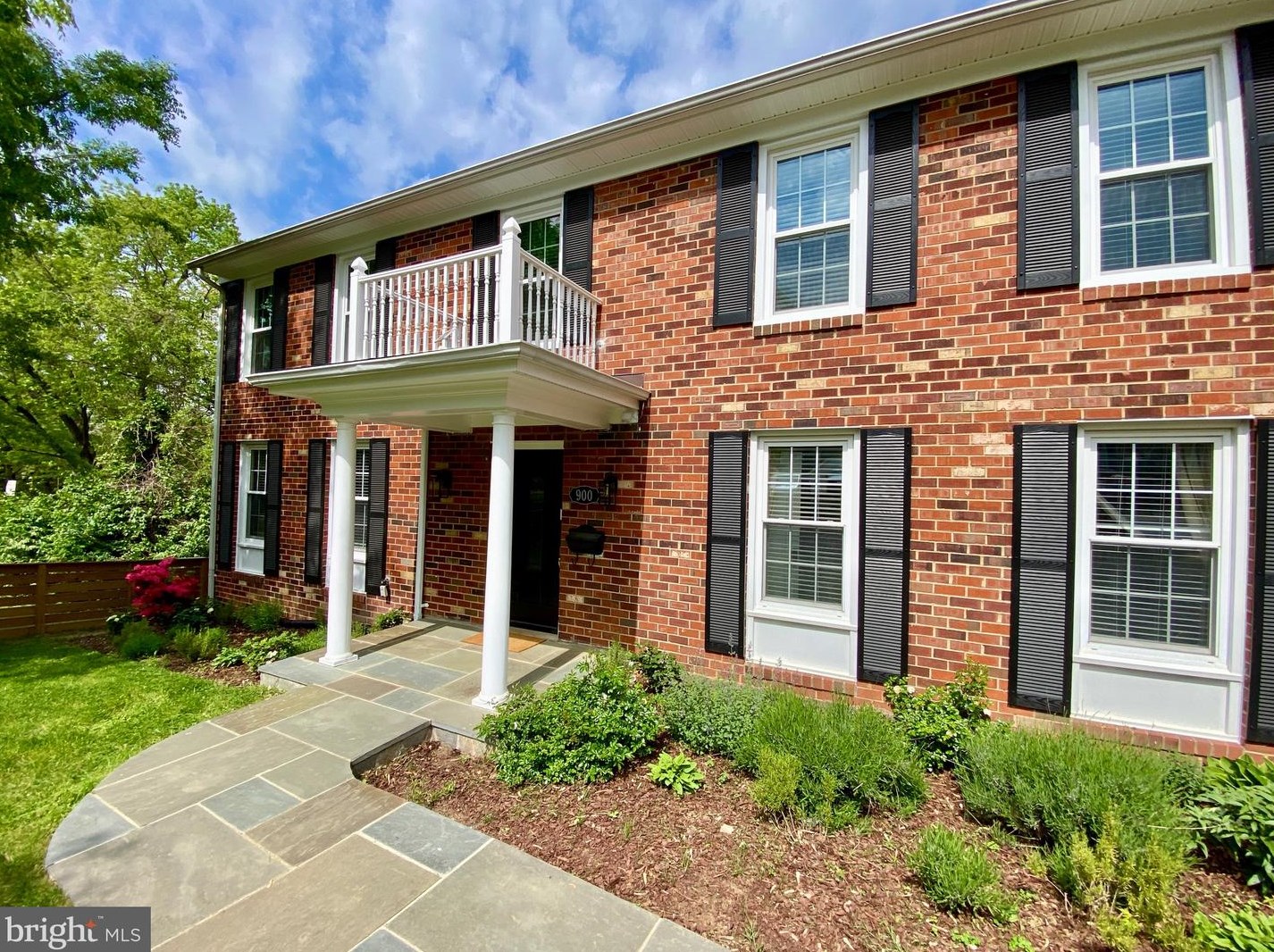 900 Howard St, Alexandria VA  22304-1624 exterior