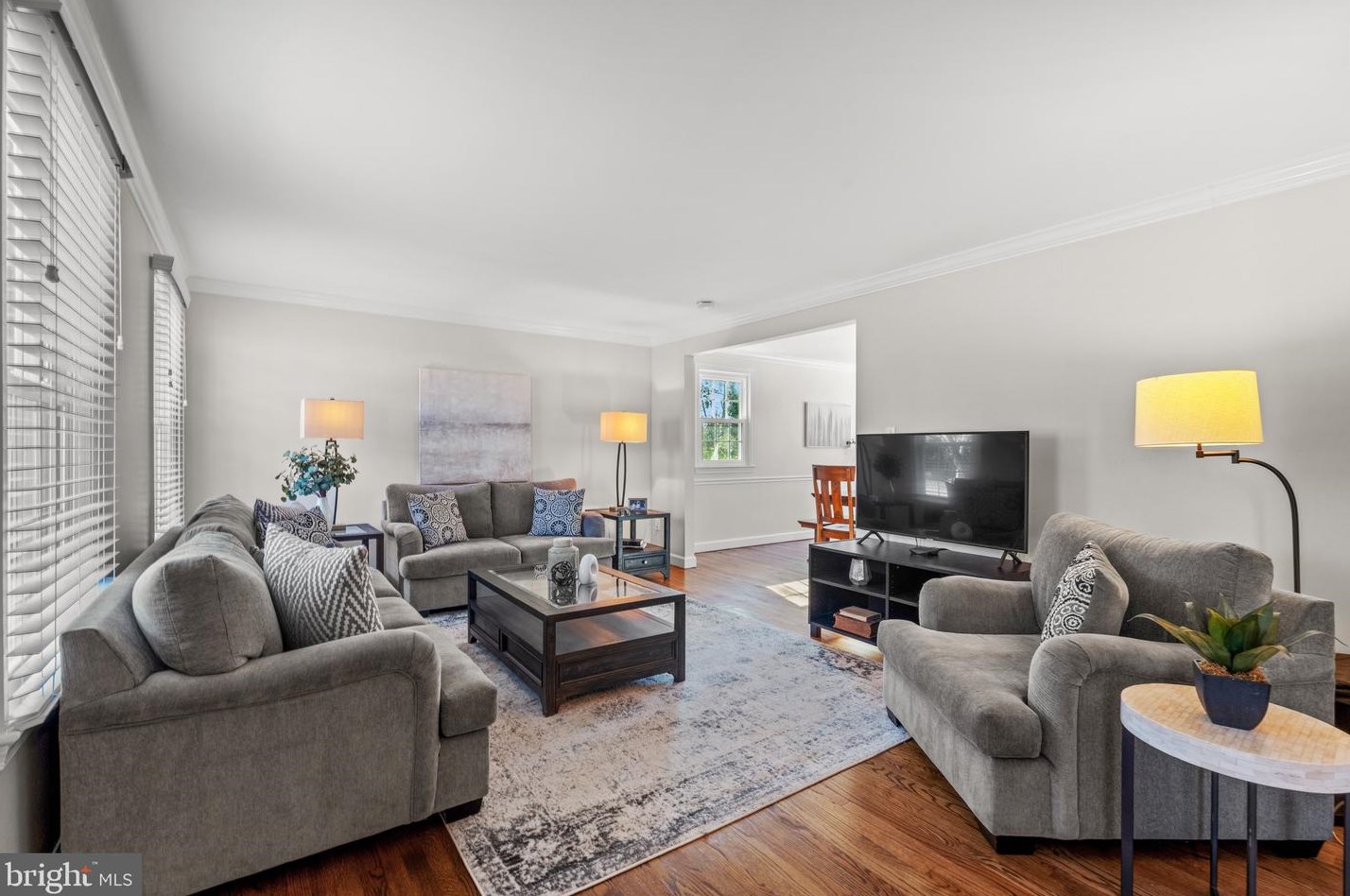 900 Howard St, Alexandria VA  22304-1624 exterior