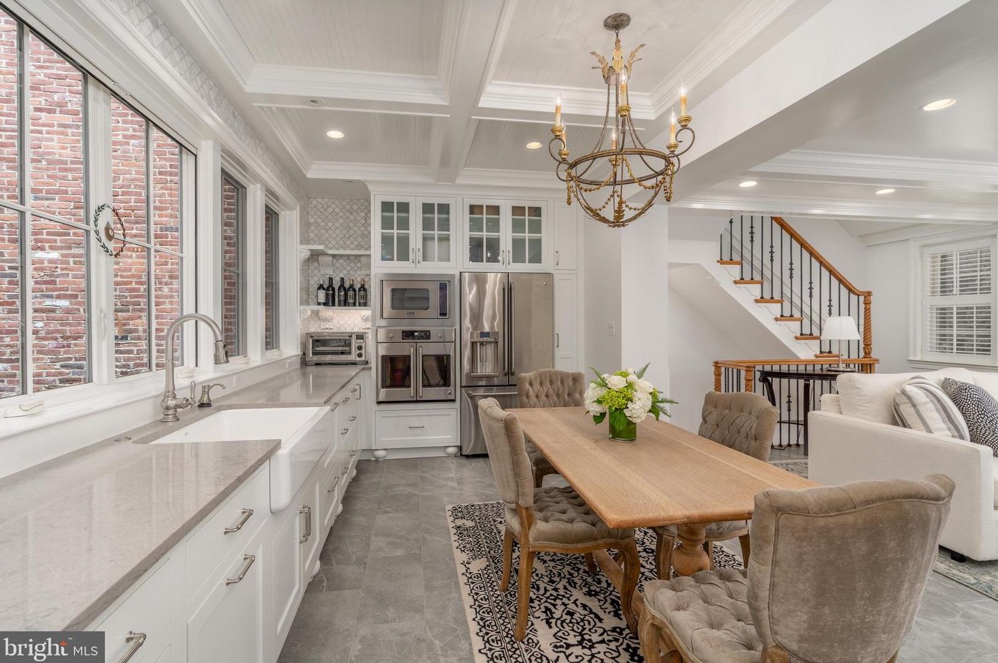 102 Prince St, Alexandria VA  22314-3312 exterior