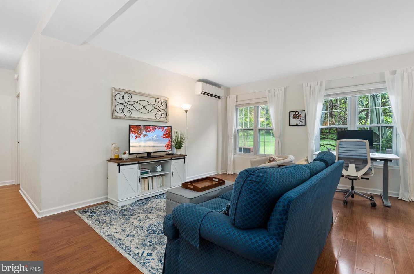 1230 Martha Custis Dr, Alexandria VA  22302-2016 exterior