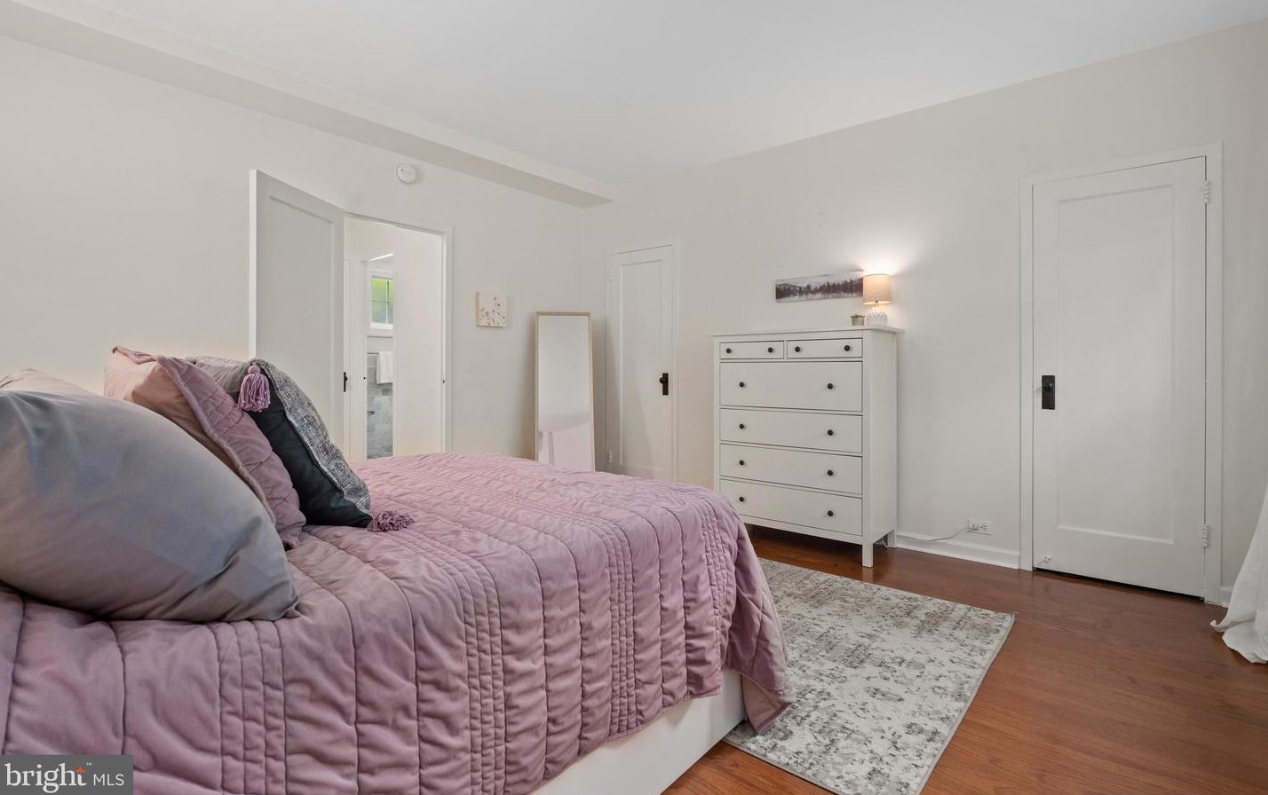 1230 Martha Custis Dr, Alexandria VA  22302-2016 exterior