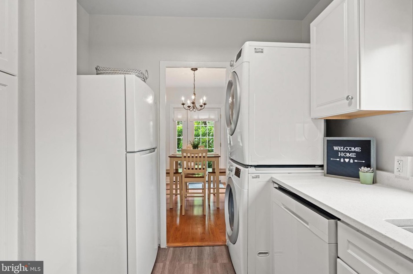 1230 Martha Custis Dr, Alexandria VA  22302-2016 exterior