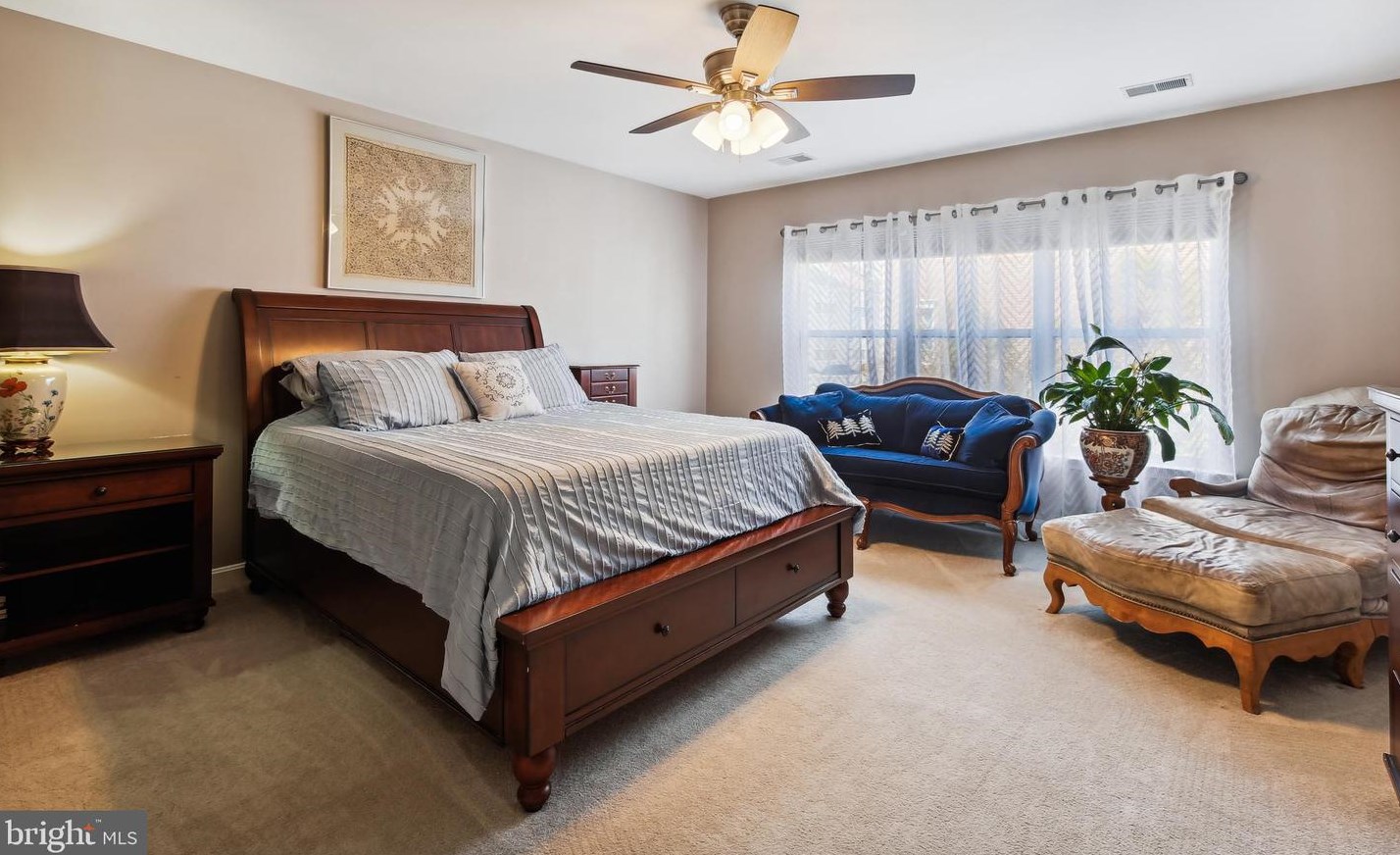 5003 Donovan Dr, Alexandria VA  22304-8620 exterior