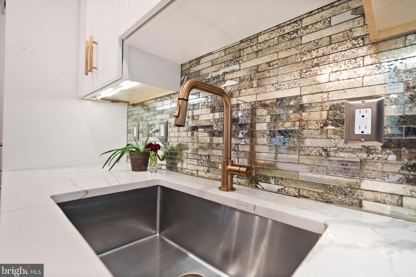 501 Alfred St, Alexandria VA 22314-1823 exterior