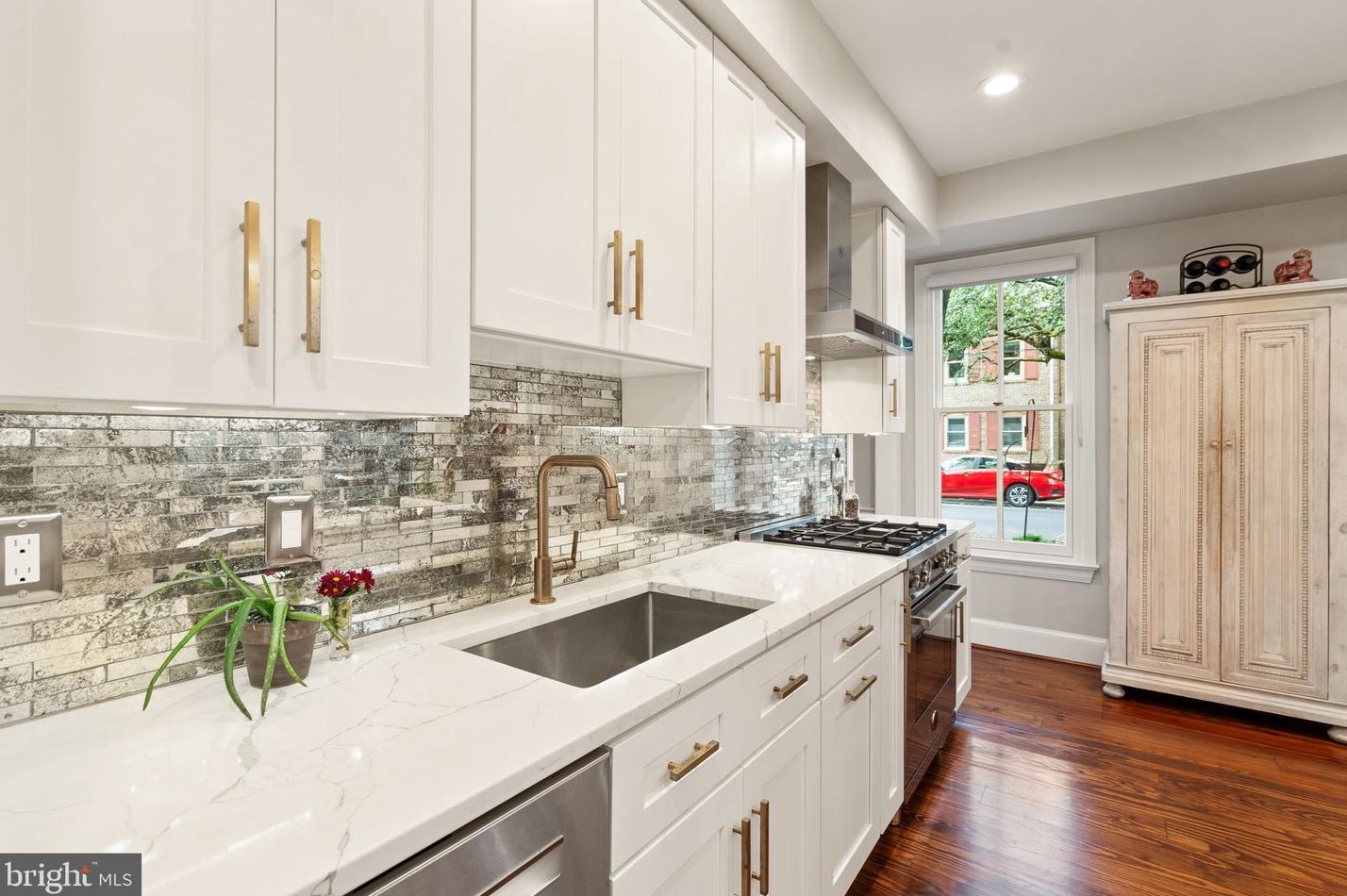 501 Alfred St, Alexandria VA 22314-1823 exterior