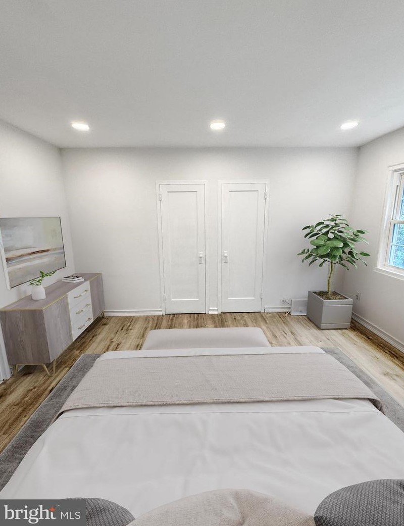 1204 Martha Custis Dr, Alexandria VA 22302-2016 exterior