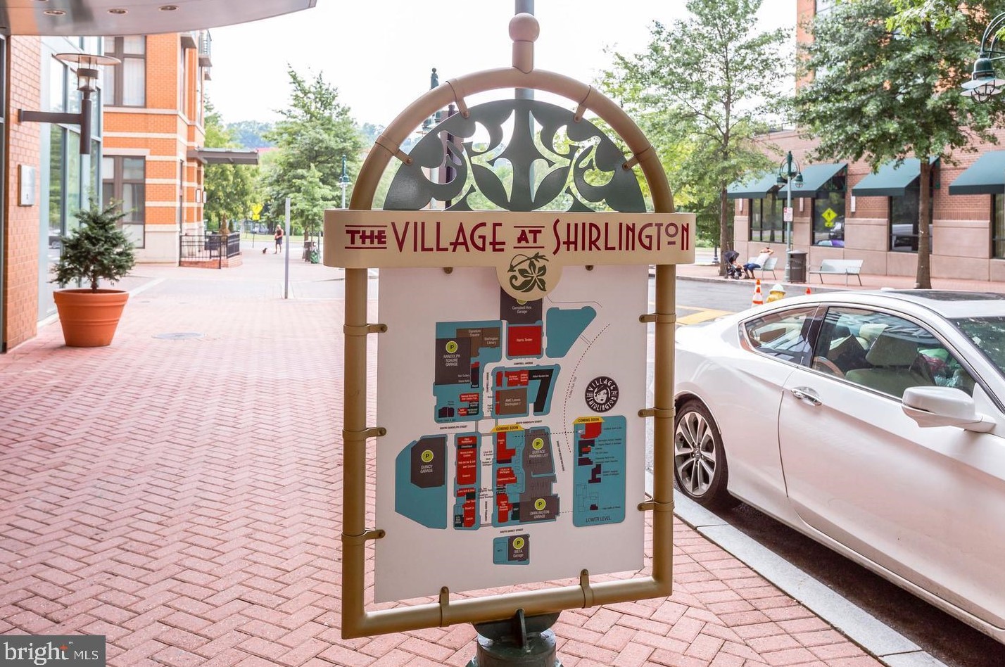 1204 Martha Custis Dr, Alexandria VA 22302-2016 exterior