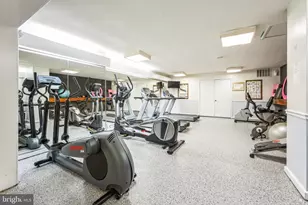 5340 Holmes Run Pkwy, Alexandria, VA 22304 - Photo 29