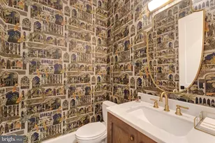 2025 Scroggins Rd, Alexandria, VA 22302 - Photo 27