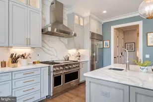 2025 Scroggins Rd, Alexandria, VA 22302 - Photo 19