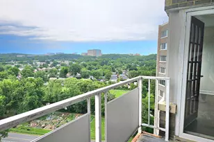 5340 Holmes Run Pkwy, Alexandria, VA 22304 - Photo 5