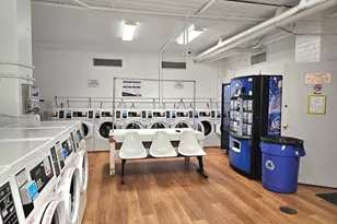 5340 Holmes Run Pkwy, Alexandria, VA 22304 - Photo 29