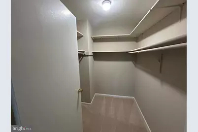 5340 Holmes Run Parkway #217, Alexandria, VA 22304 - Photo 11