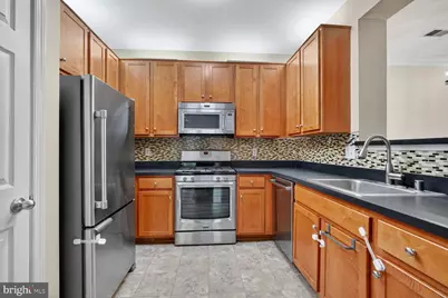 4850 Eisenhower Avenue #119, Alexandria, VA 22304 - Photo 9