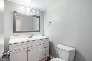 203 Yoakum Pkwy, Alexandria, VA 22304 - Photo 9
